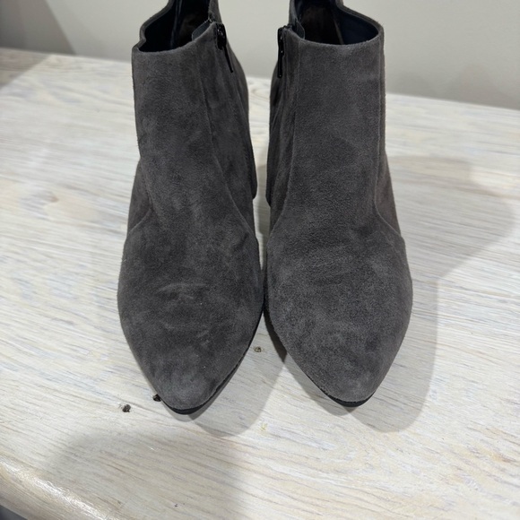 Paul Green Tatum Gray Suede Leather Heeled Pointed Toe Ankle Booties Size 6.5 - Picture 3 of 12